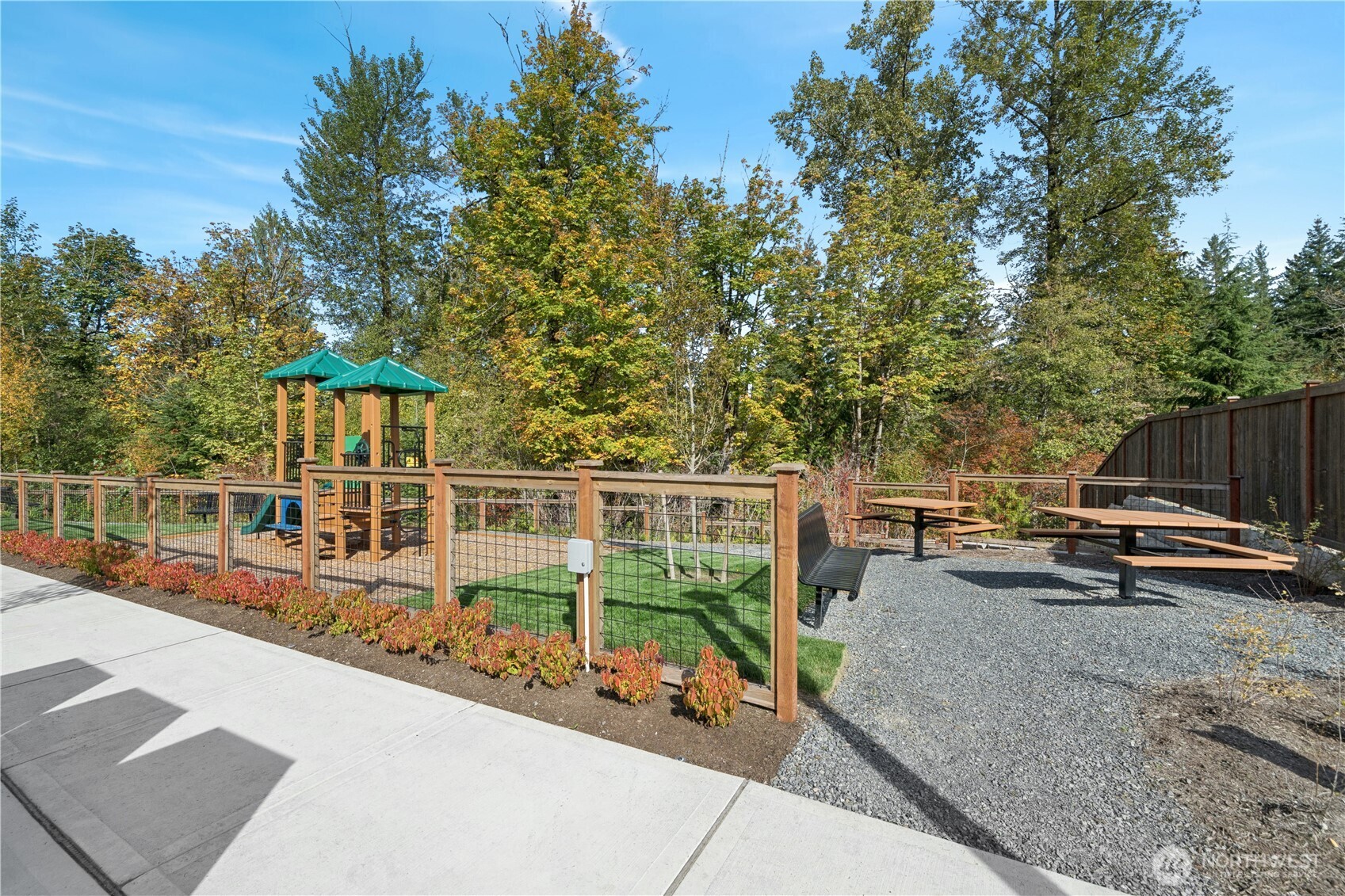 8611 Compass Avenue 33 Property Photo 14