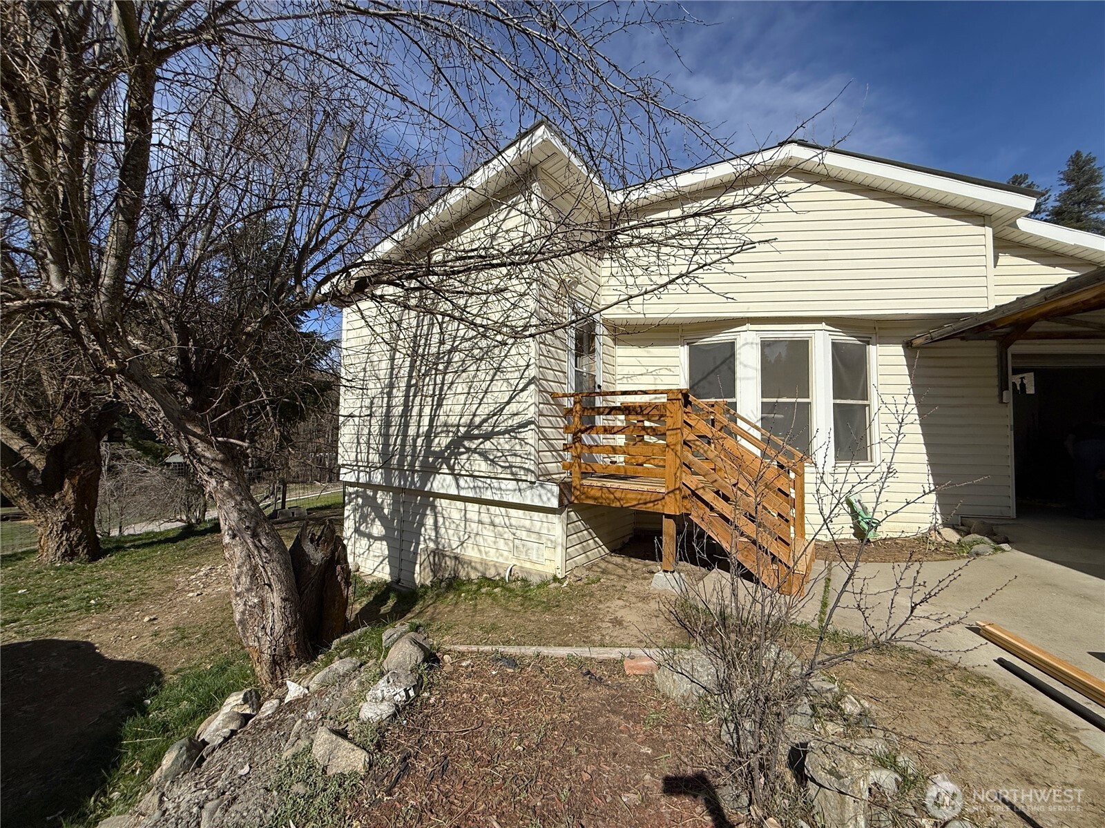 155 St. Peter's Creek Road Property Photo 2