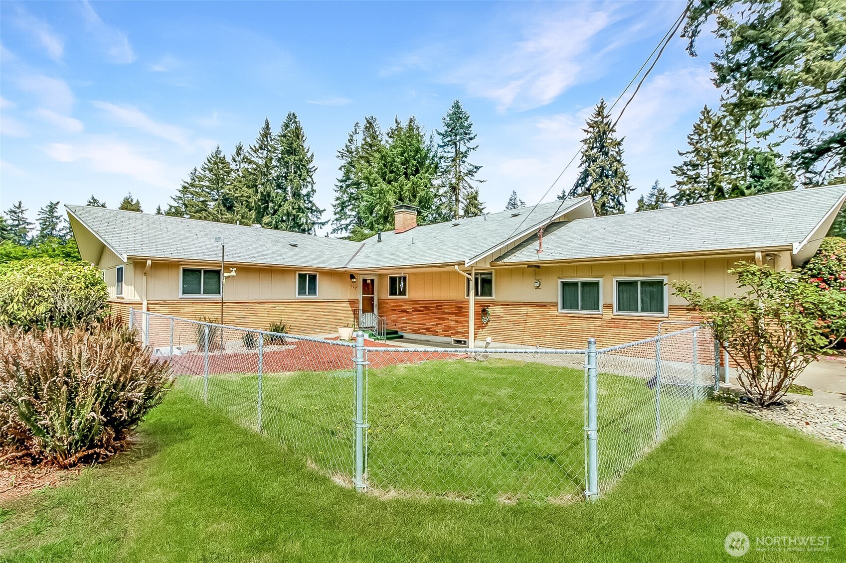 327 Logger Court Property Photo 3