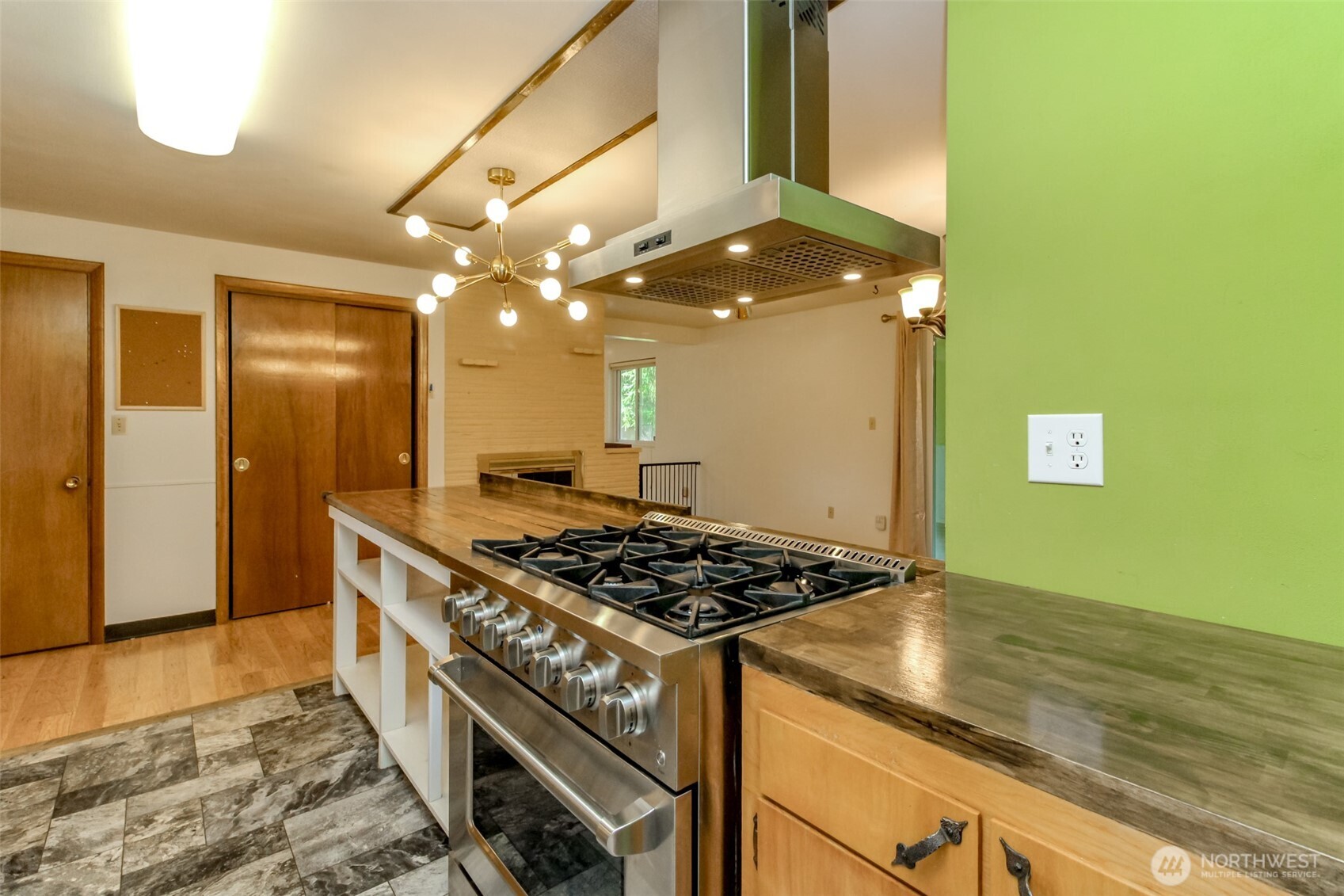 327 Logger Court Property Photo 14