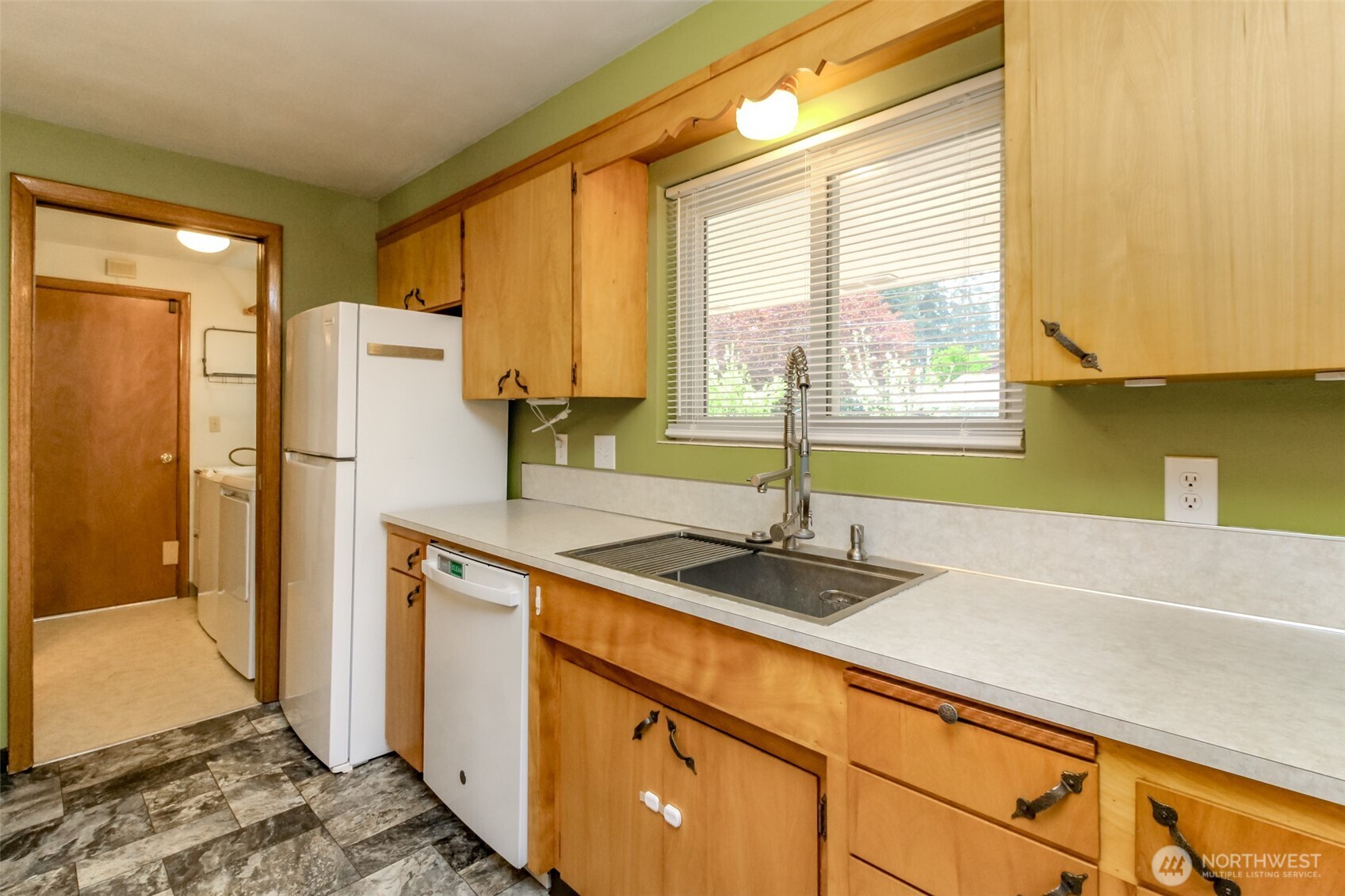 327 Logger Court Property Photo 16
