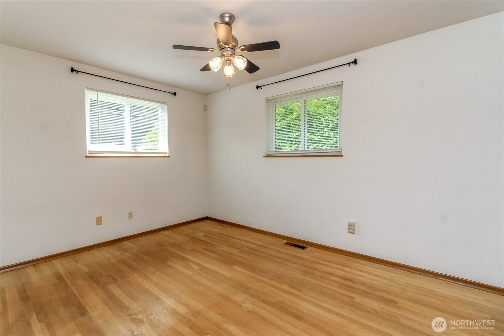 327 Logger Court Property Photo 32
