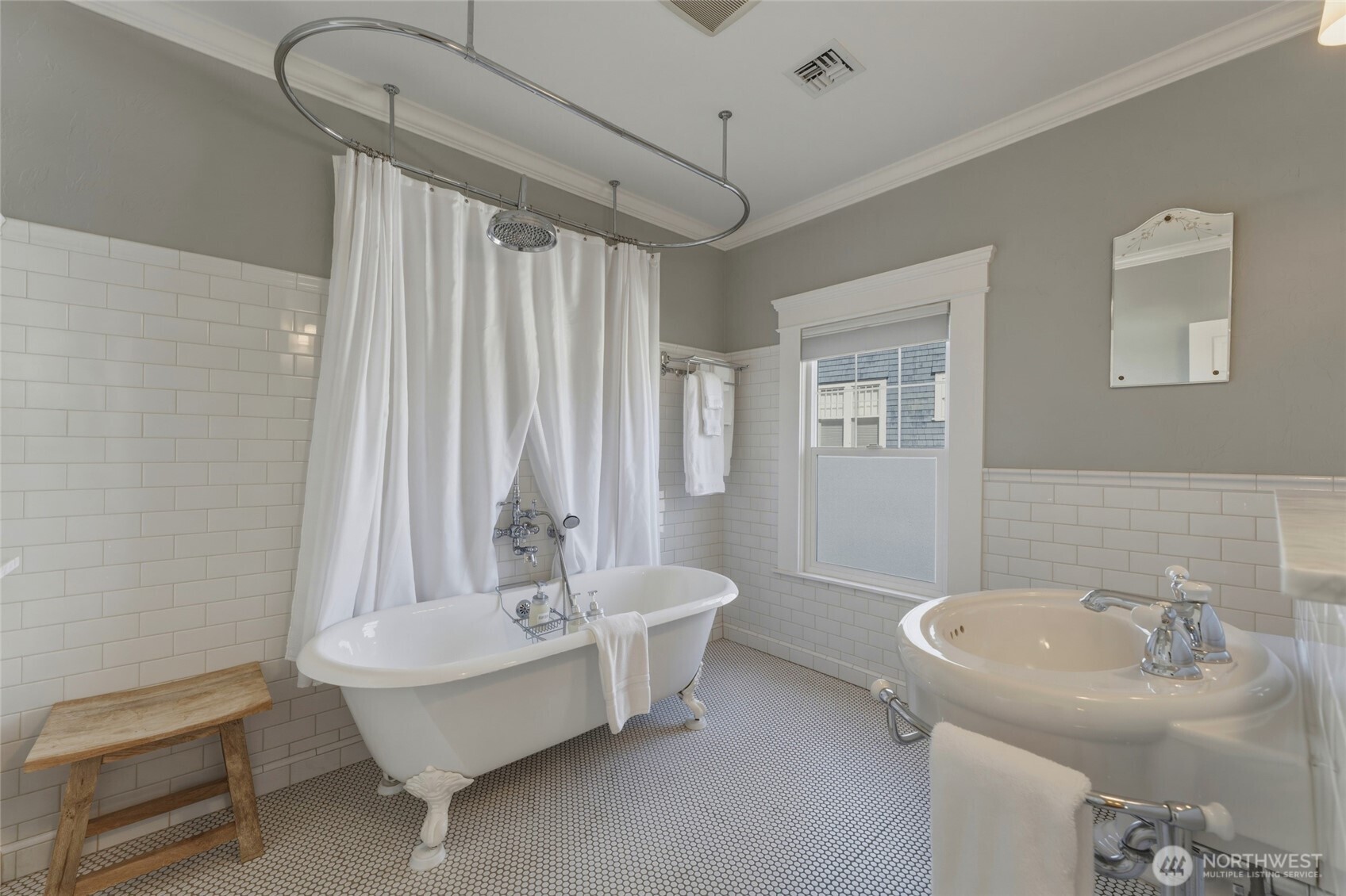 607 Boyer Avenue Property Photo 32