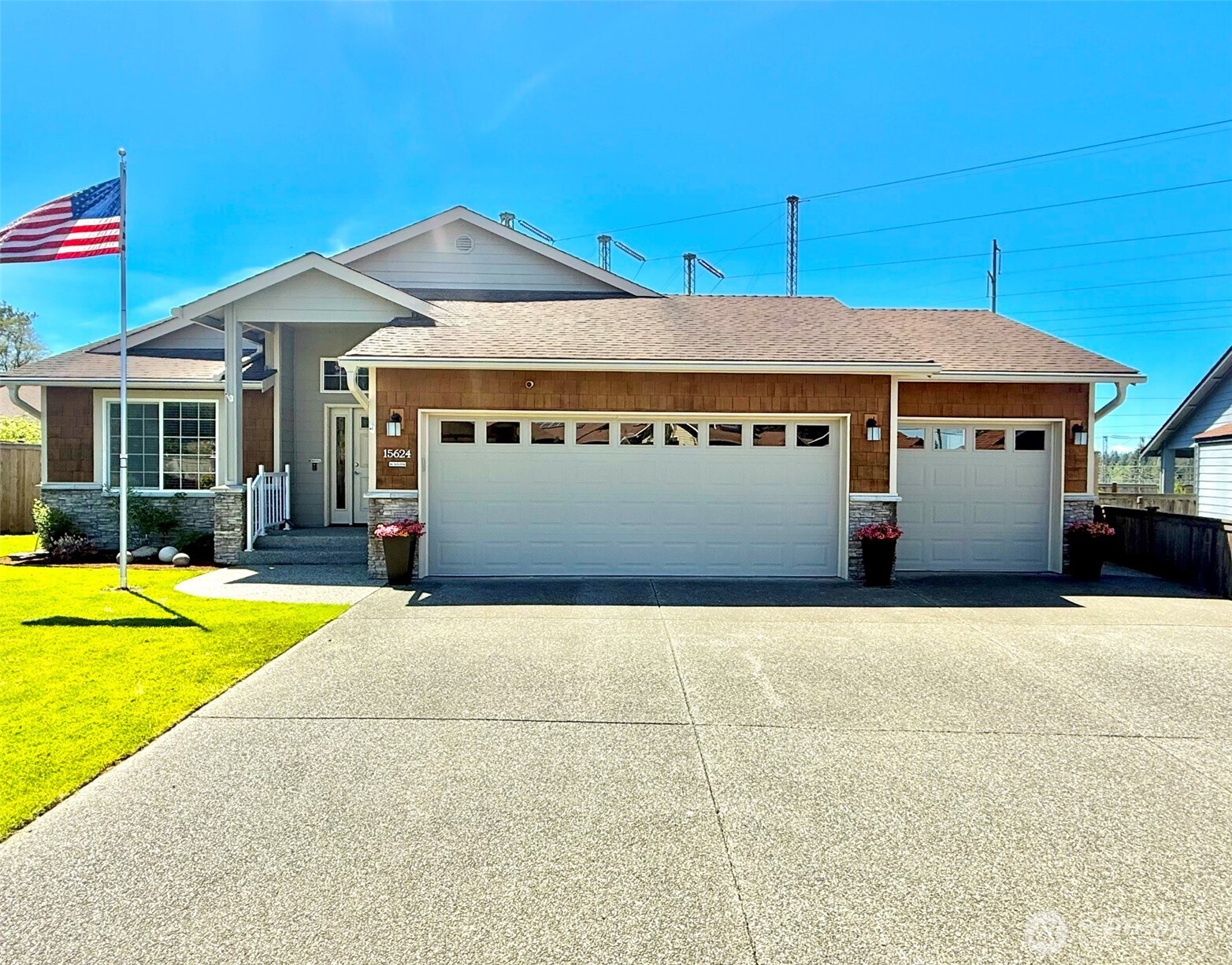 15624 42nd Drive Property Photo 1