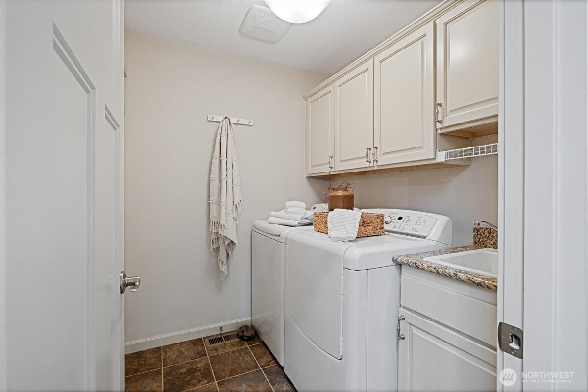 15624 42nd Drive Property Photo 18