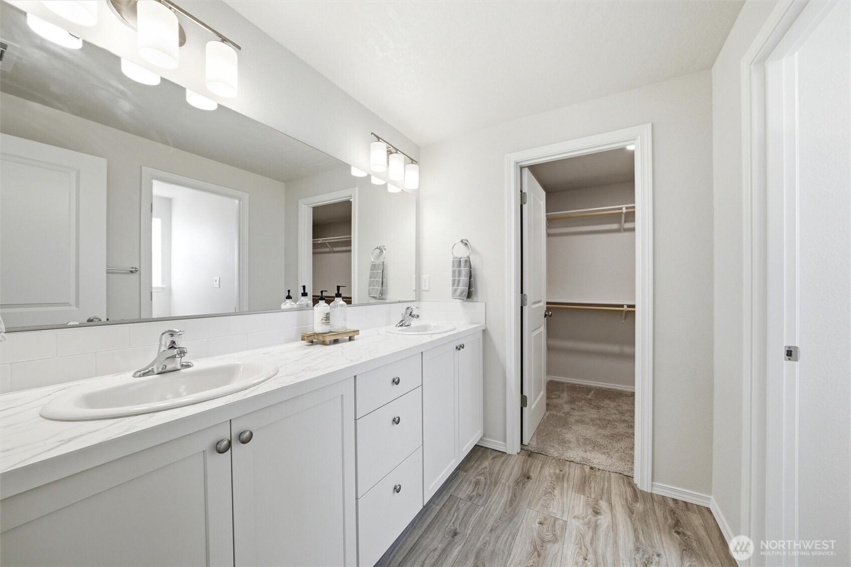 1106 Ava Street Property Photo 17