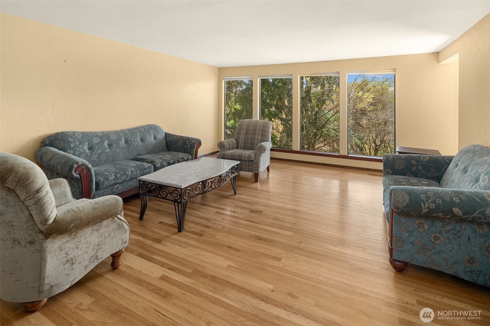 6625 Cromwell Beach Drive Property Photo 7