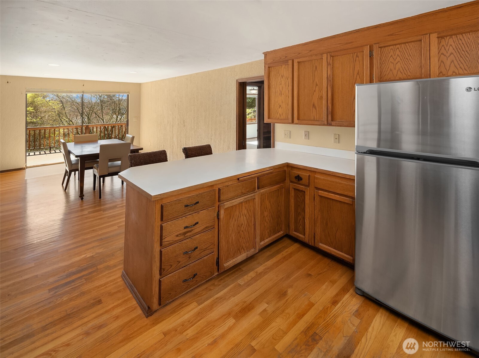 6625 Cromwell Beach Drive Property Photo 9