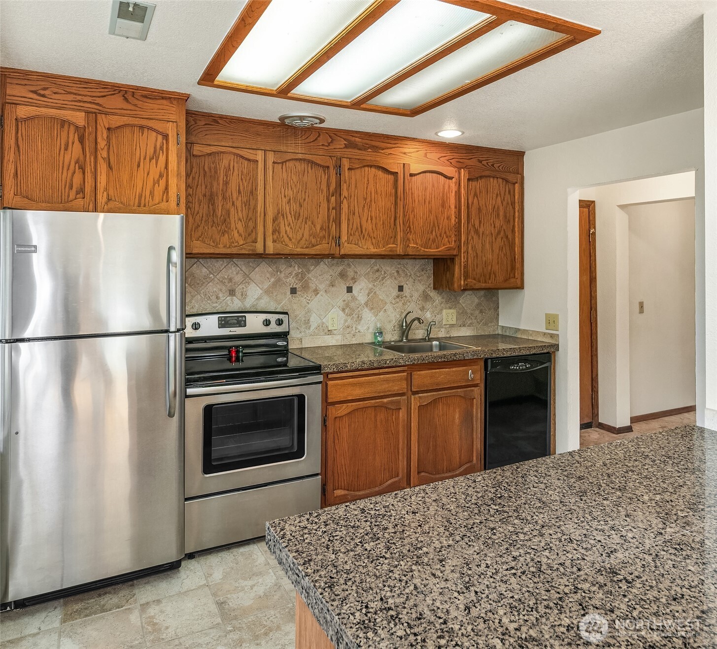 6625 Cromwell Beach Drive Property Photo 24