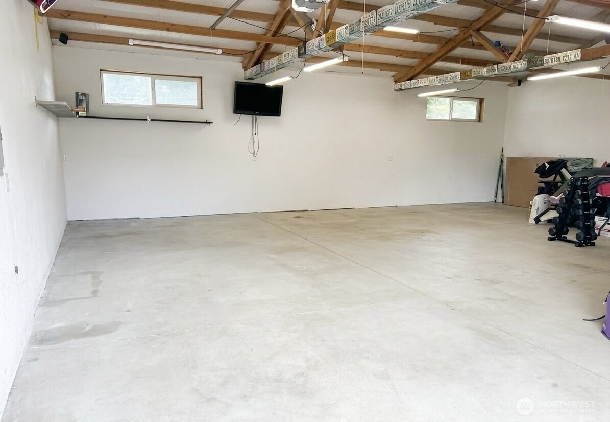 14401 80th Street Property Photo 32