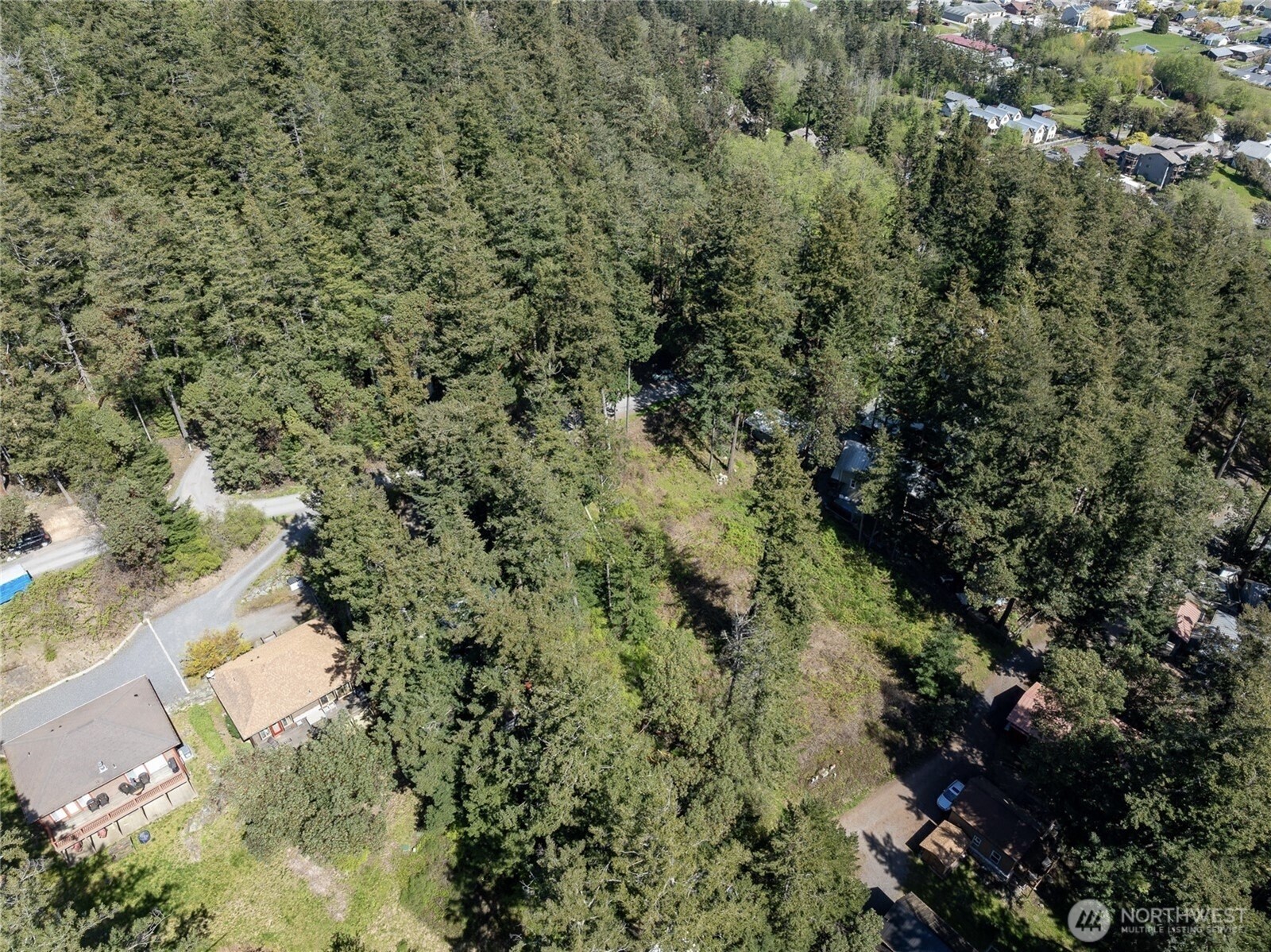 122 Geer Lane Property Photo 3