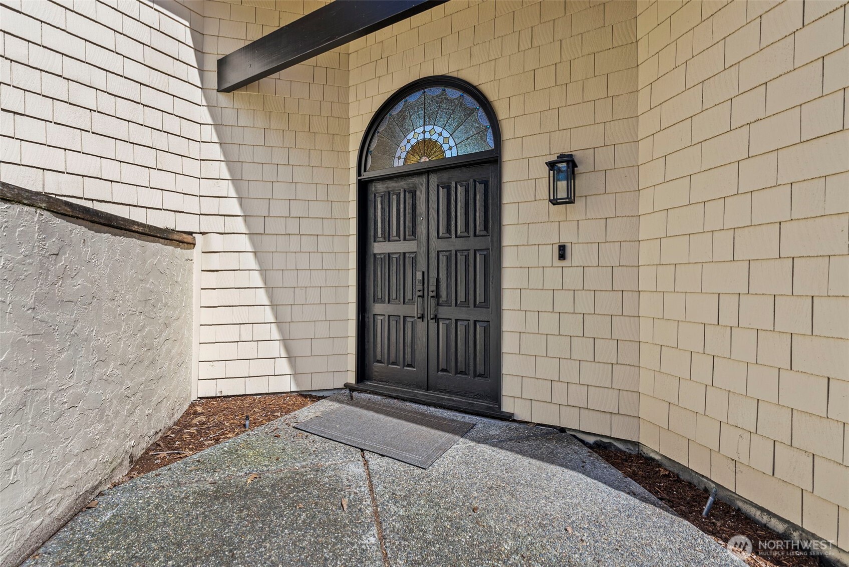 10901 Greendale Drive Property Photo 7