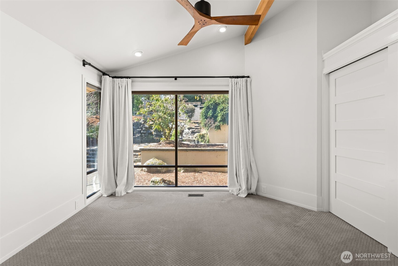 10901 Greendale Drive Property Photo 25