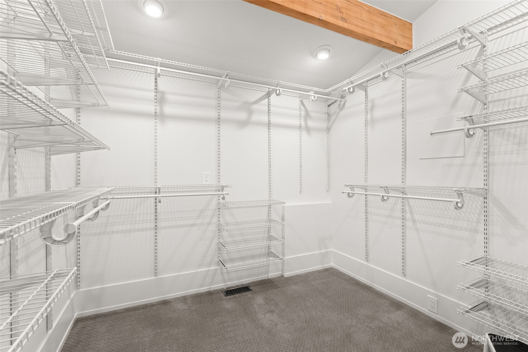 10901 Greendale Drive Property Photo 32