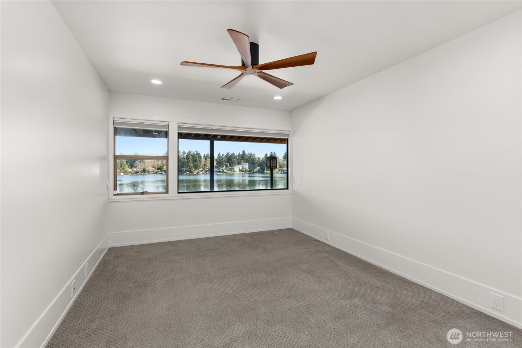 10901 Greendale Drive Property Photo 33