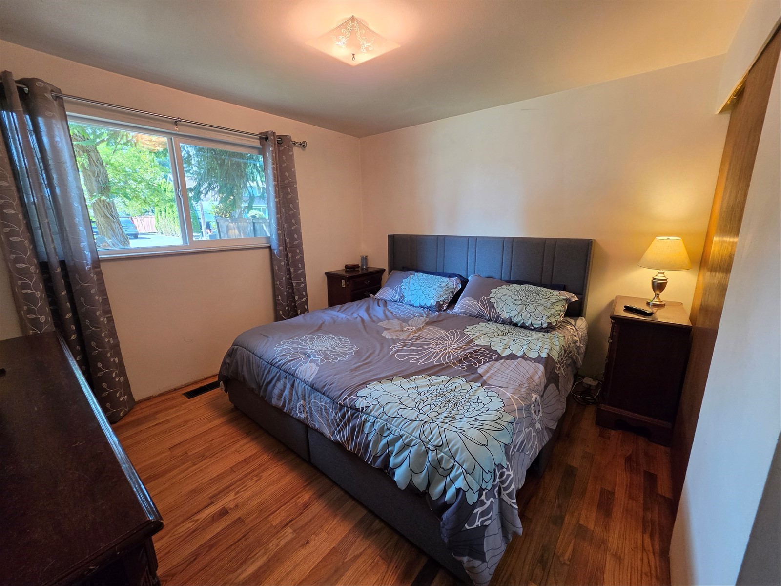 18816 89 Avenue Property Photo 5