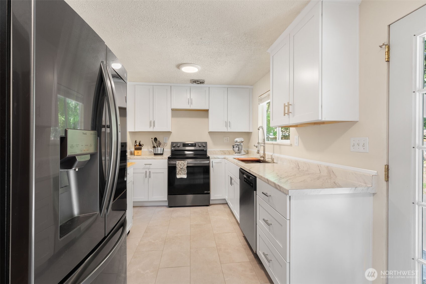 18816 89 Avenue Property Photo 10