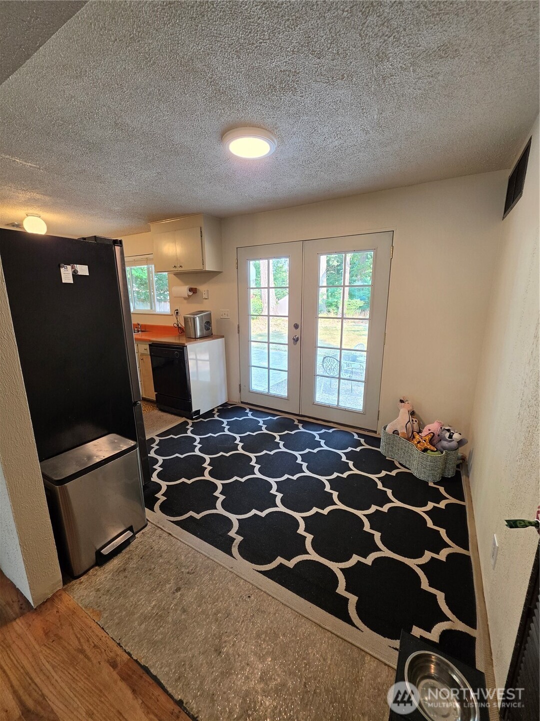 18816 89 Avenue Property Photo 12