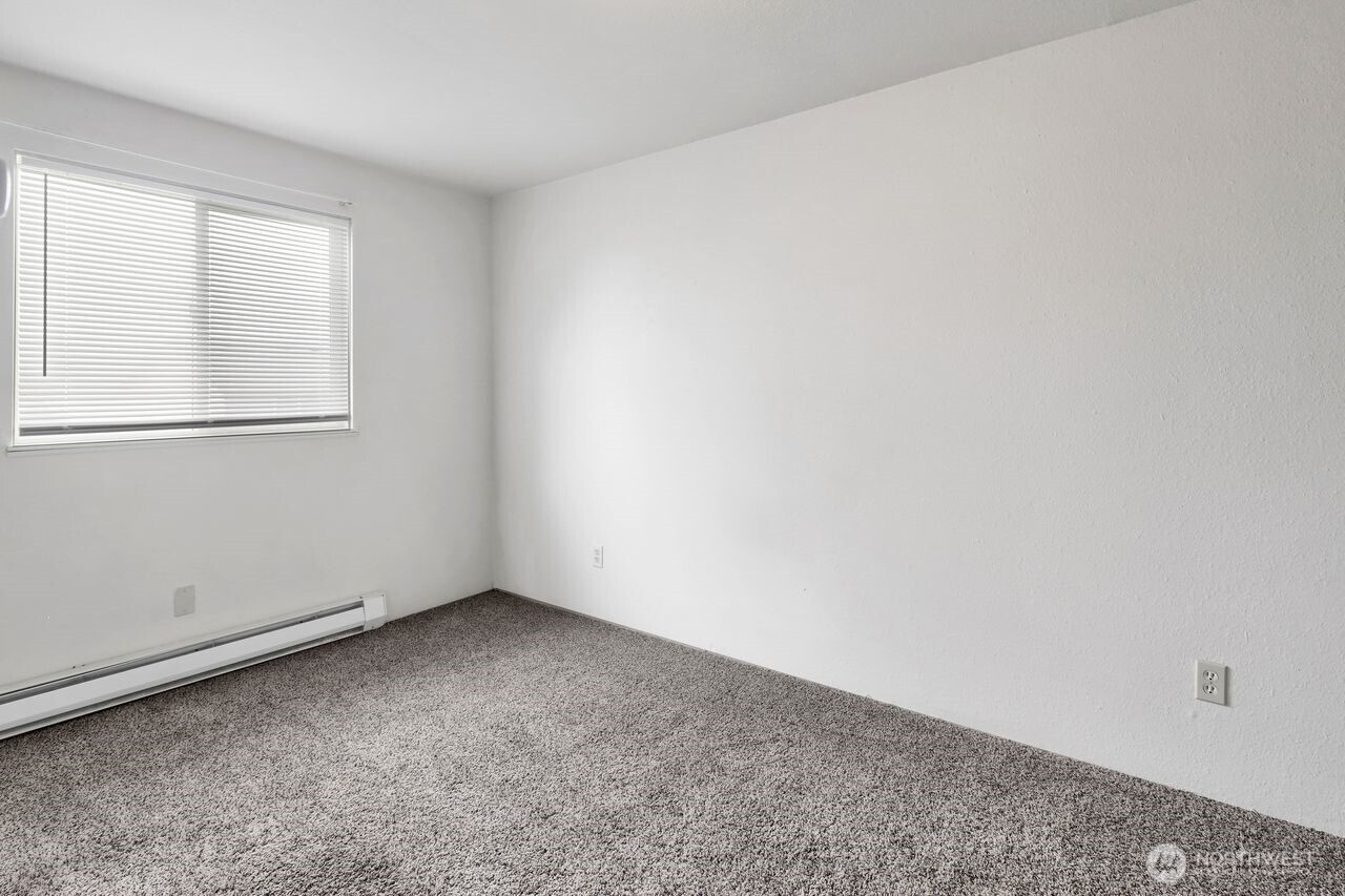211 Maple Street Property Photo 29