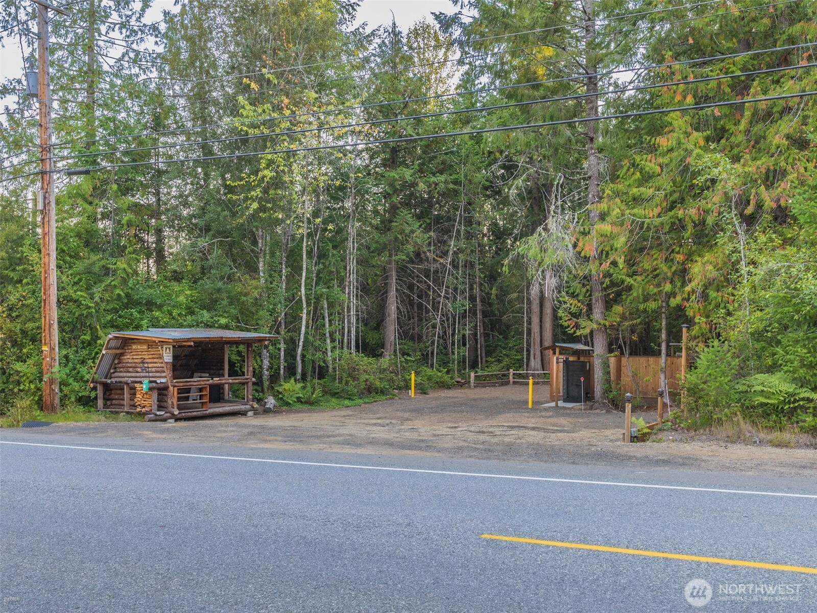 5441 E Grapeview Loop Road Property Photo 1