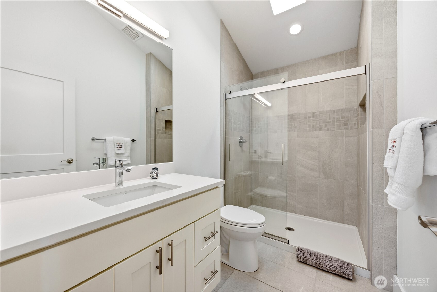 328 Quail Run Road Property Photo 12