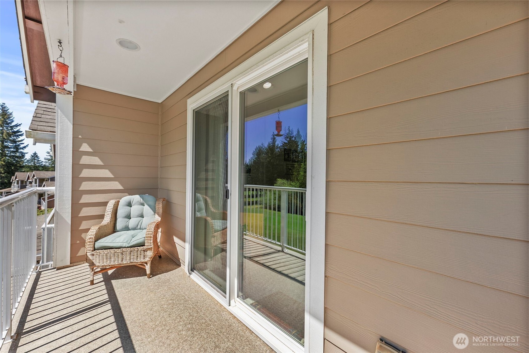 211 E Sterling Drive B4 Property Photo 18