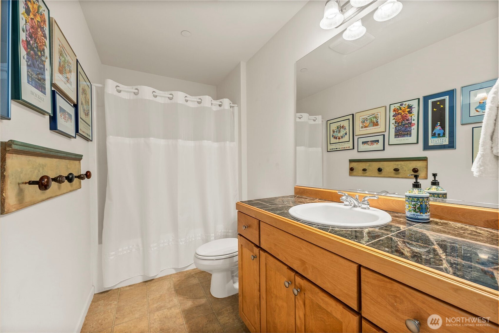 211 E Sterling Drive B4 Property Photo 26