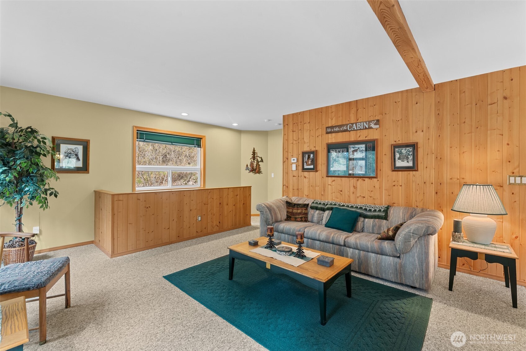 2454 Salal Drive Property Photo 12
