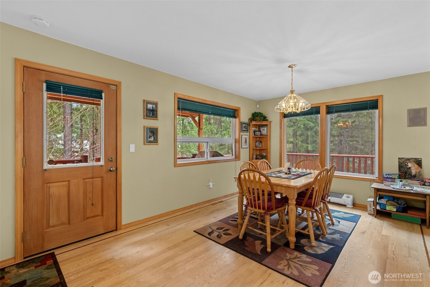 2454 Salal Drive Property Photo 14