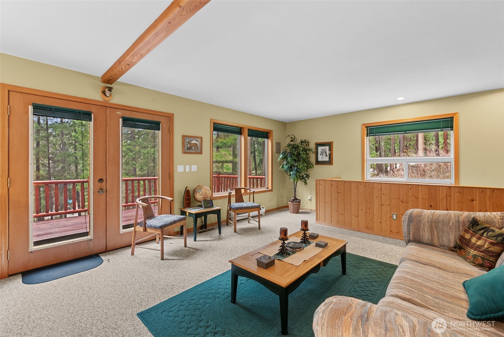 2454 Salal Drive Property Photo 15