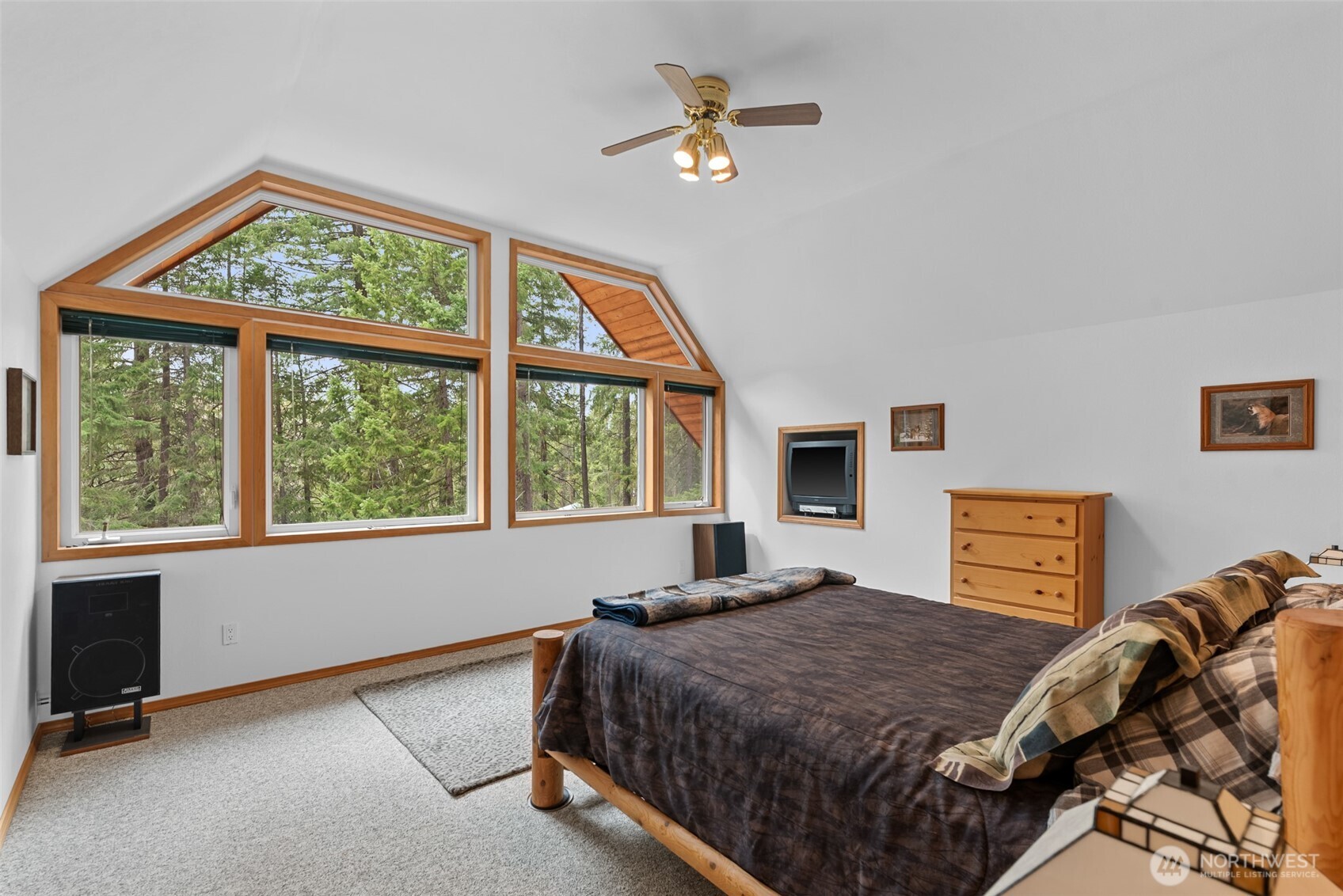 2454 Salal Drive Property Photo 29