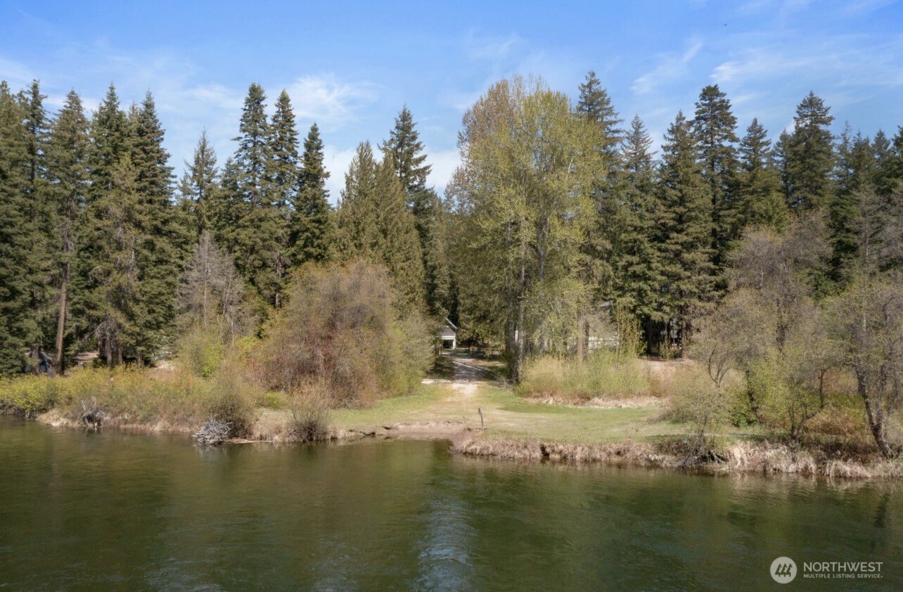 2454 Salal Drive Property Photo 39