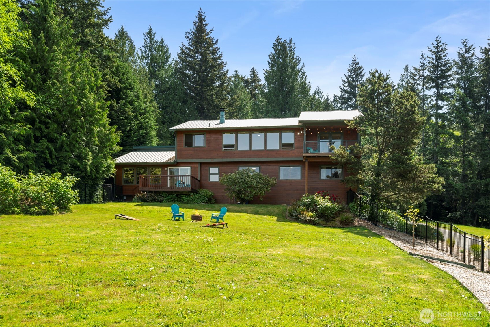 532 Whitecap Road Property Photo 6