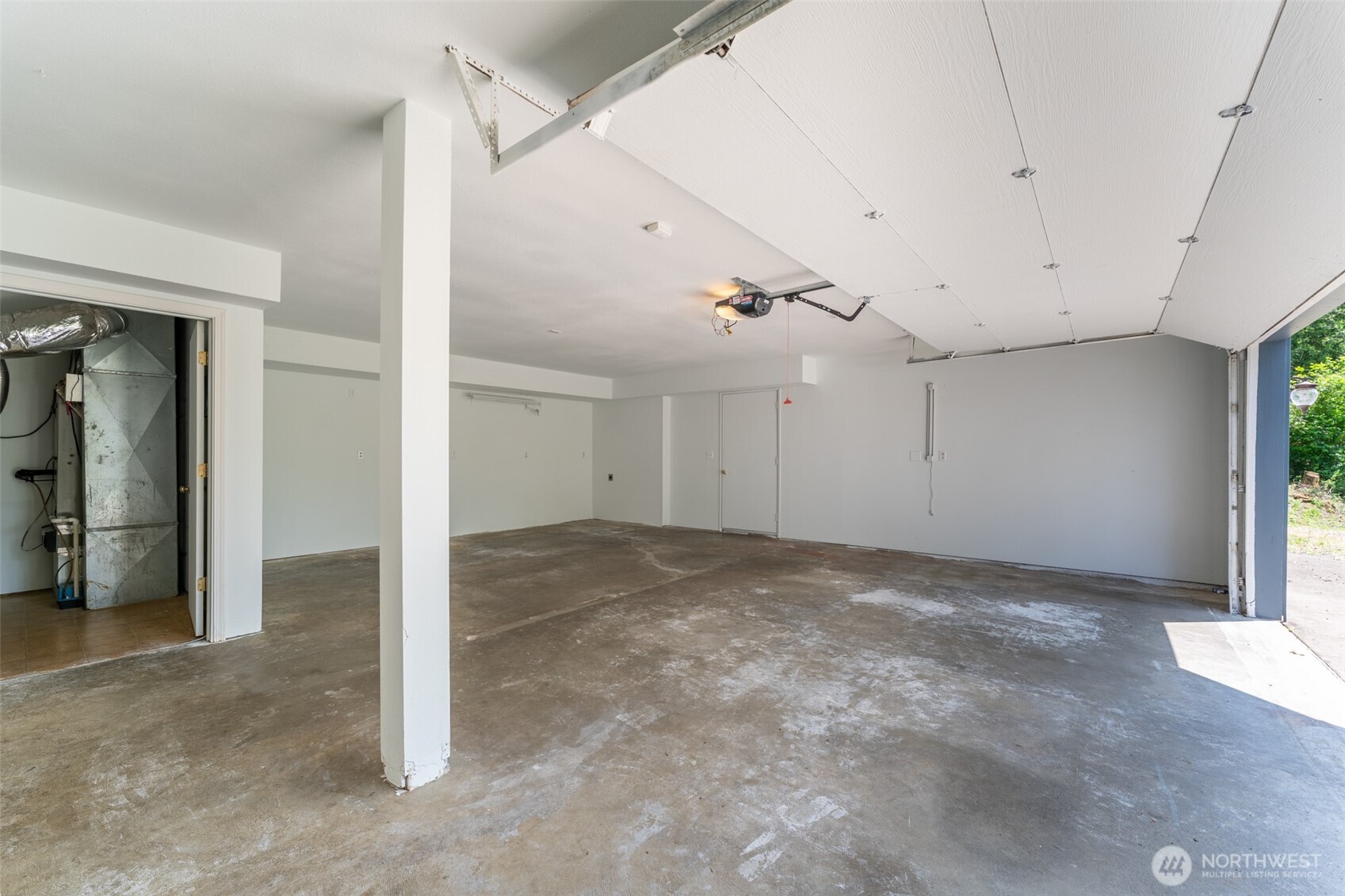 2340 Kelso Drive Property Photo 34