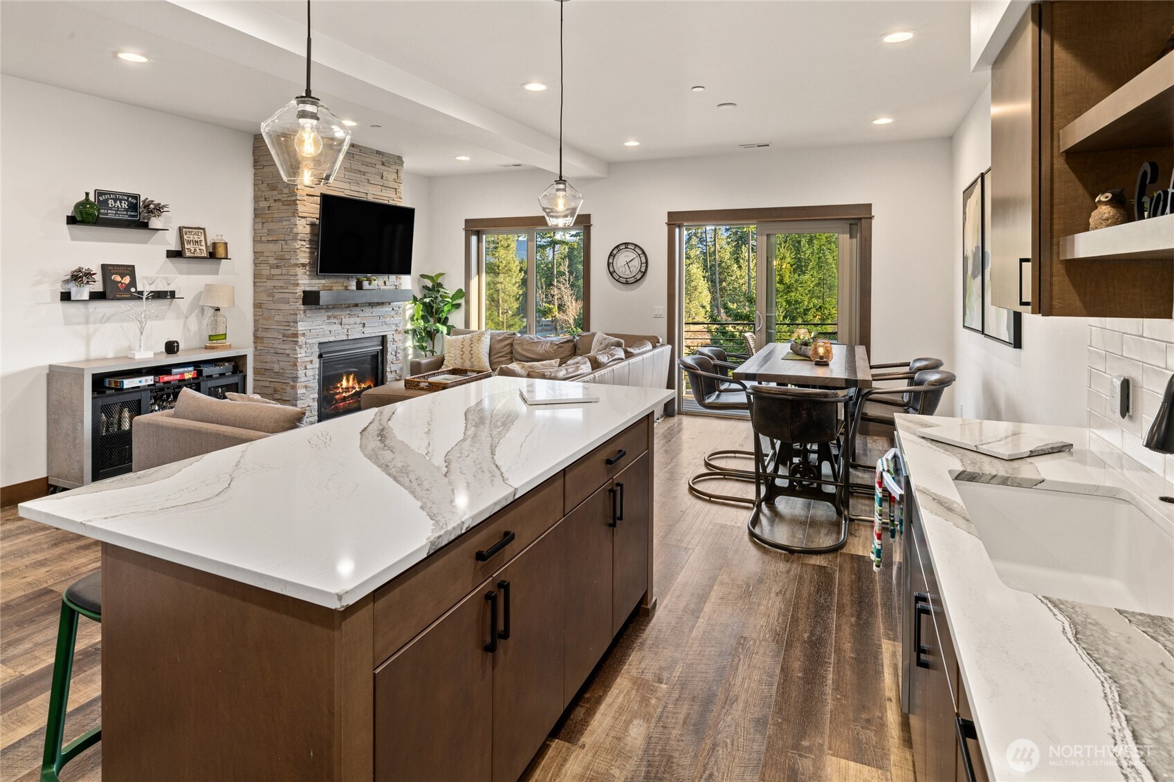 100 Wildflower Loop Property Photo 6