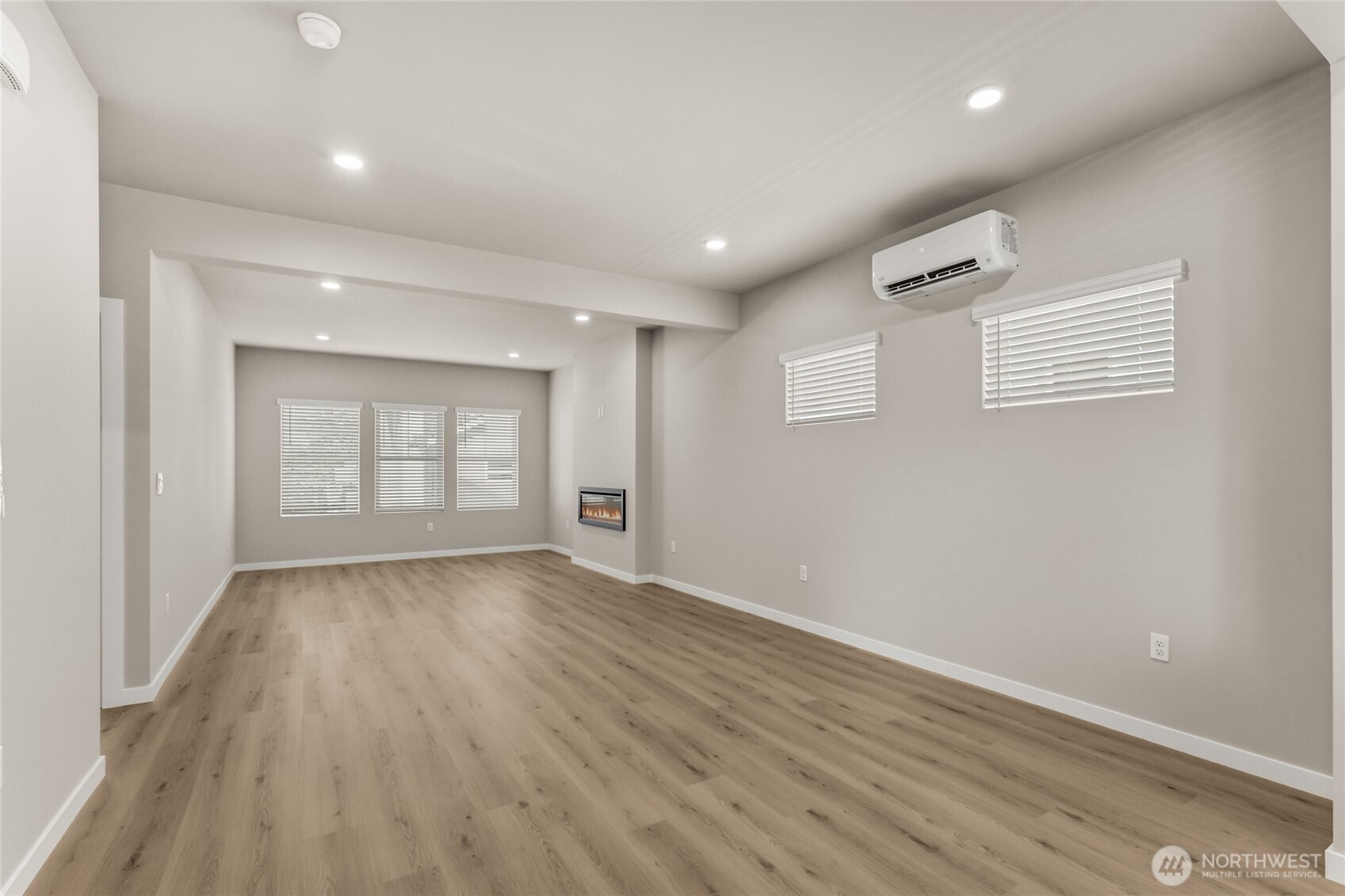 1102 138th Place Property Photo 9