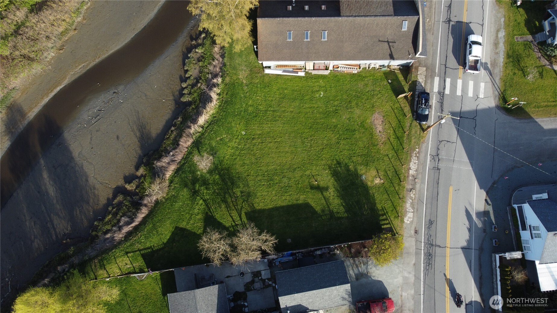 14075 Mactaggart Avenue Property Photo 5
