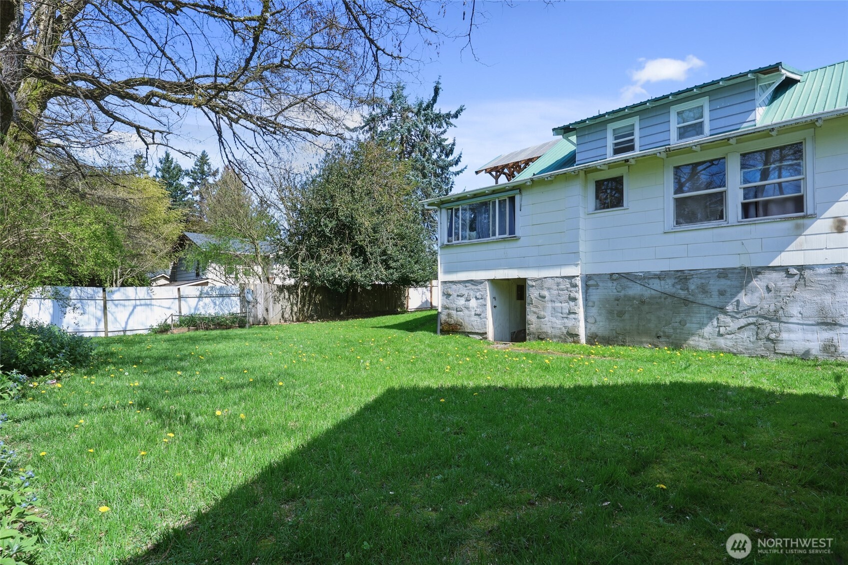 9906 Croft Street Property Photo 3