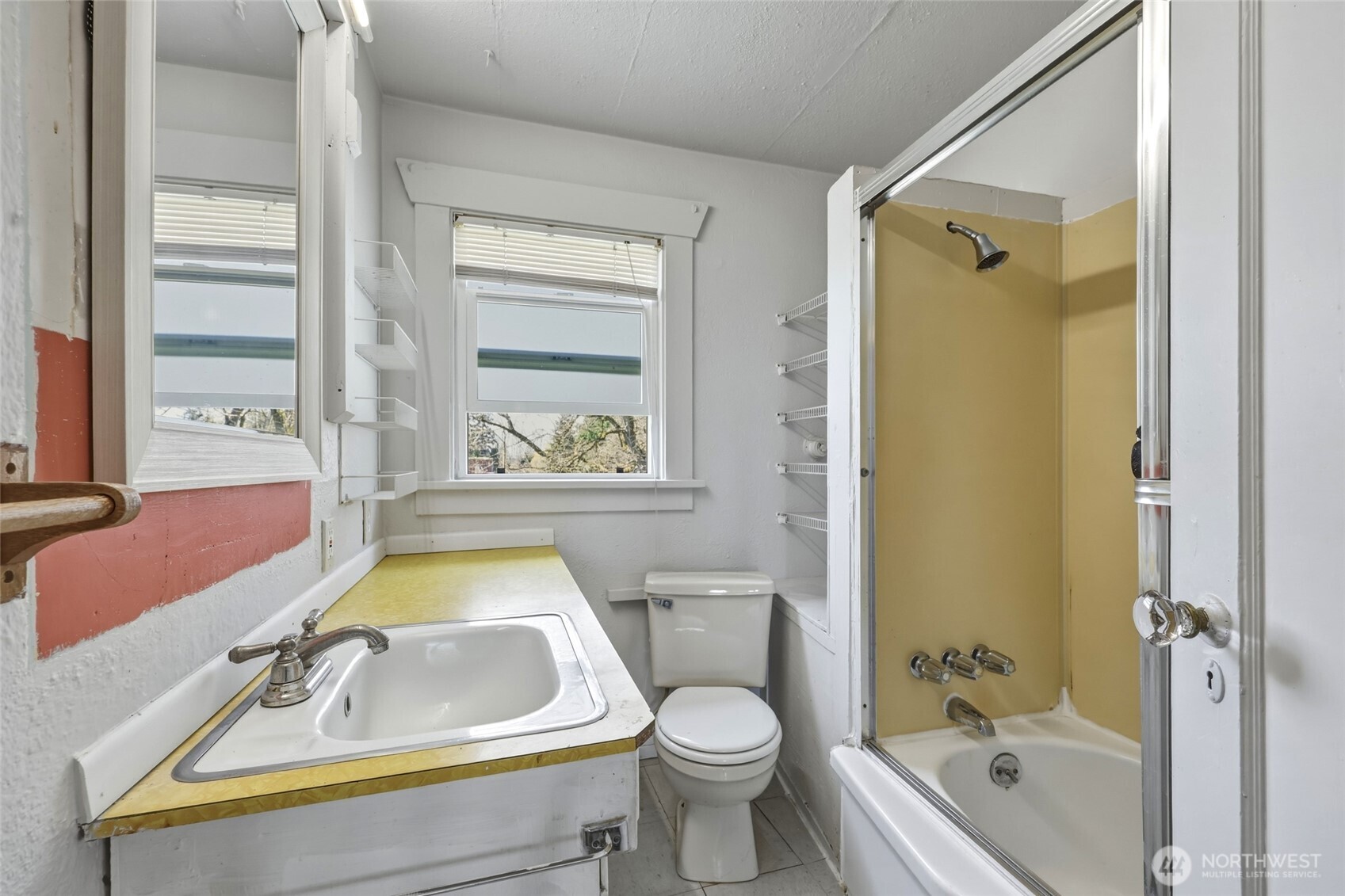 9906 Croft Street Property Photo 22