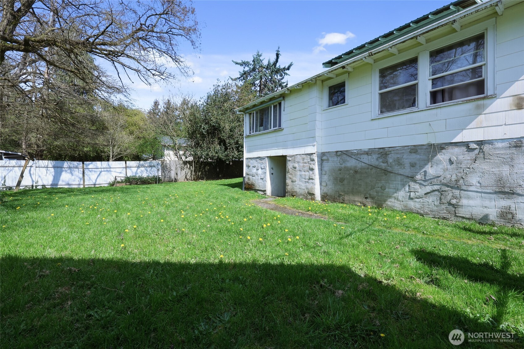 9906 Croft Street Property Photo 31