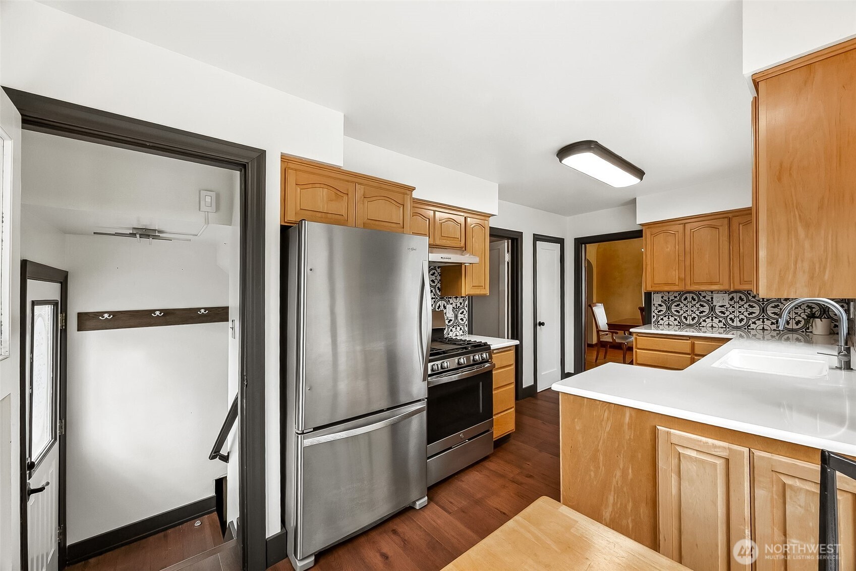 5002 6th Avenue Property Photo 16
