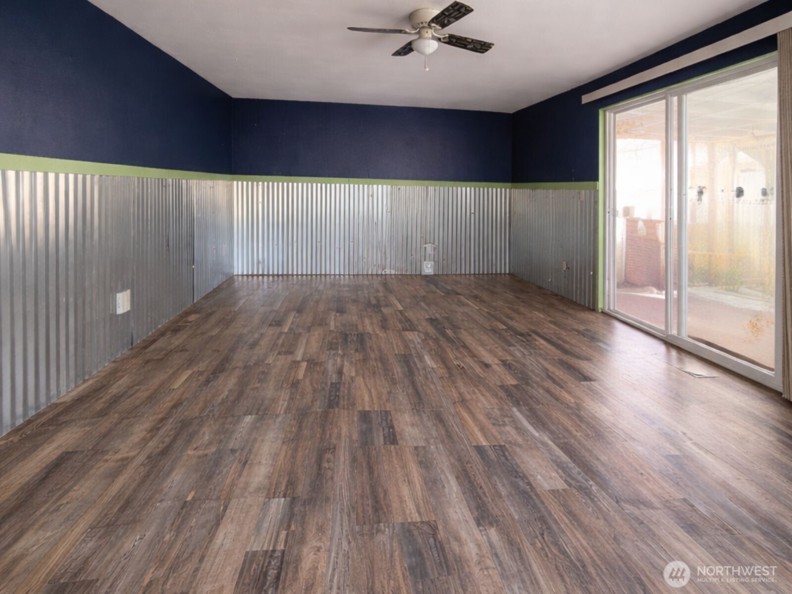 100 Hillcrest Drive Property Photo 24