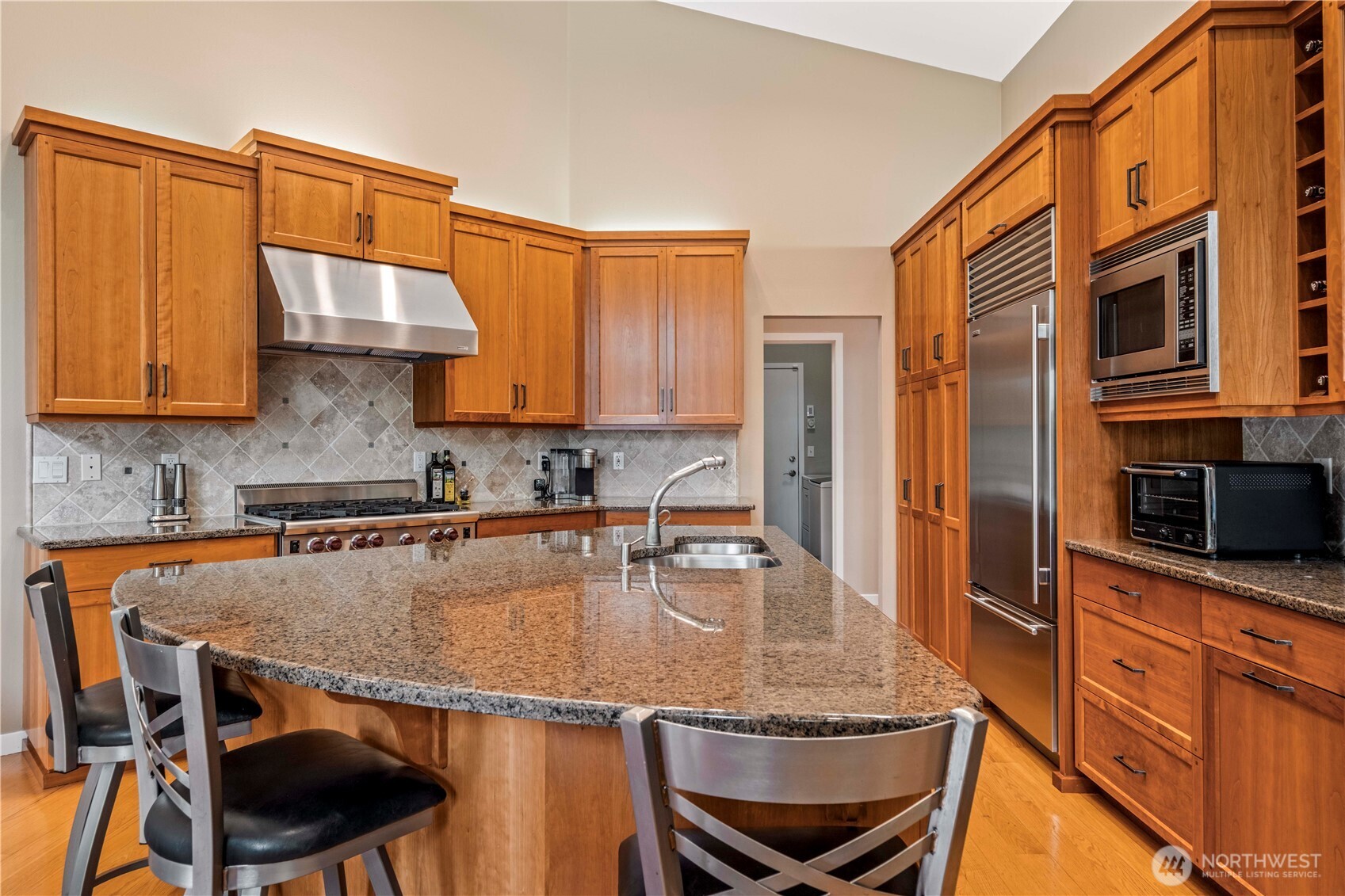 109 211th Place Property Photo 6