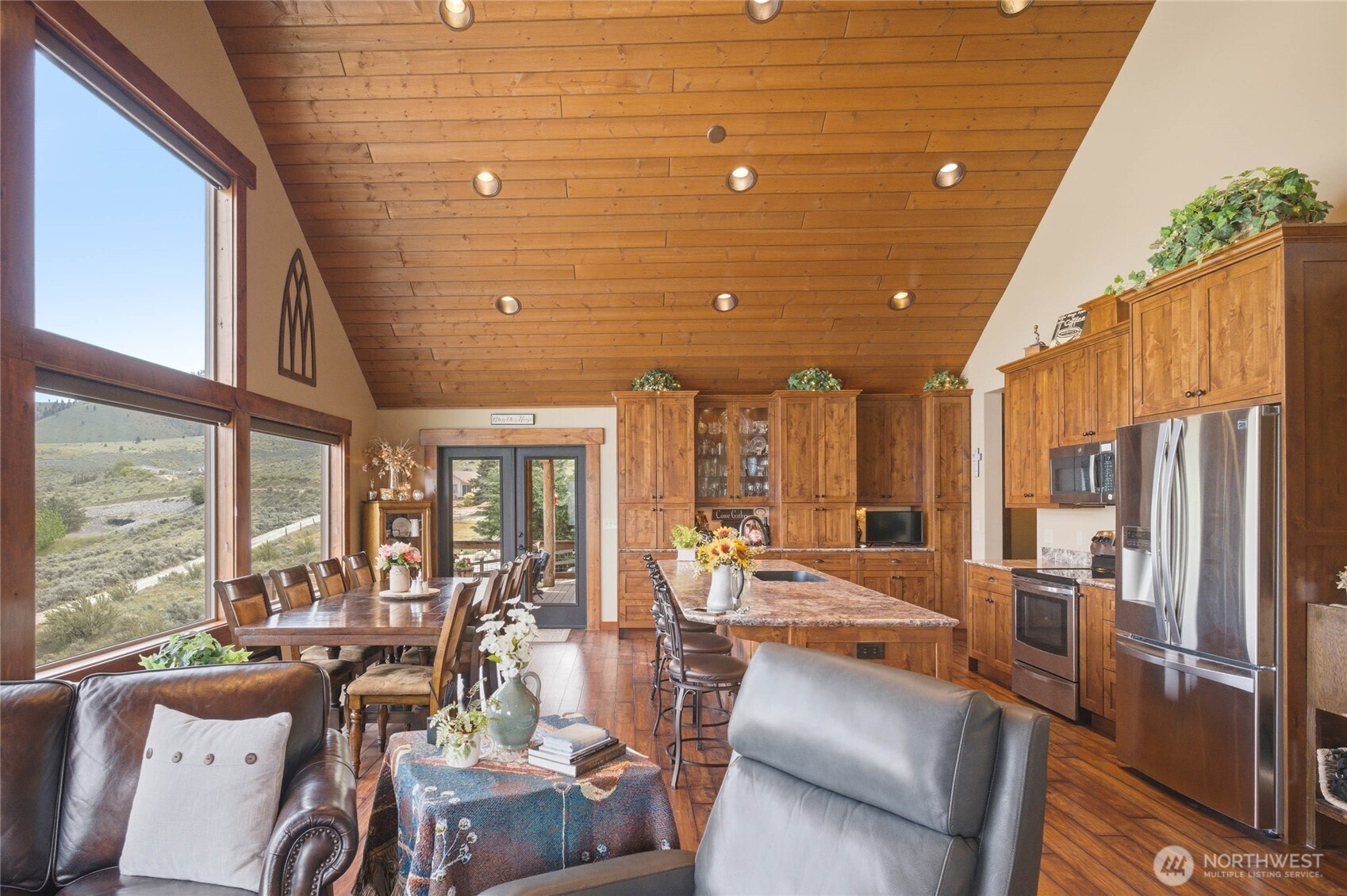 240 Little Butte Ranch Road Property Photo 8