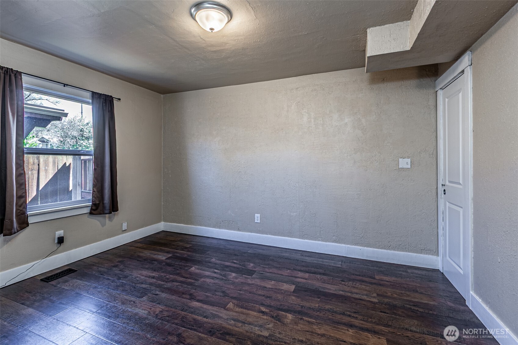 913 E Mckinley Road Property Photo 16