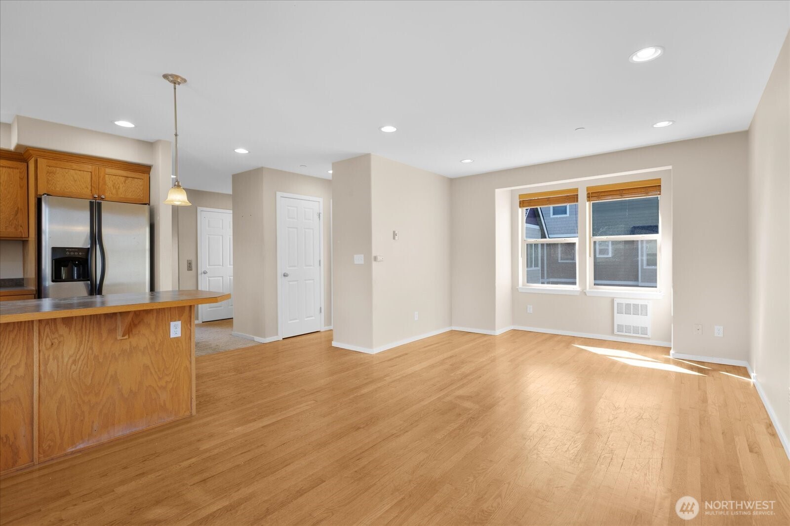205 Avenue E B Property Photo 11