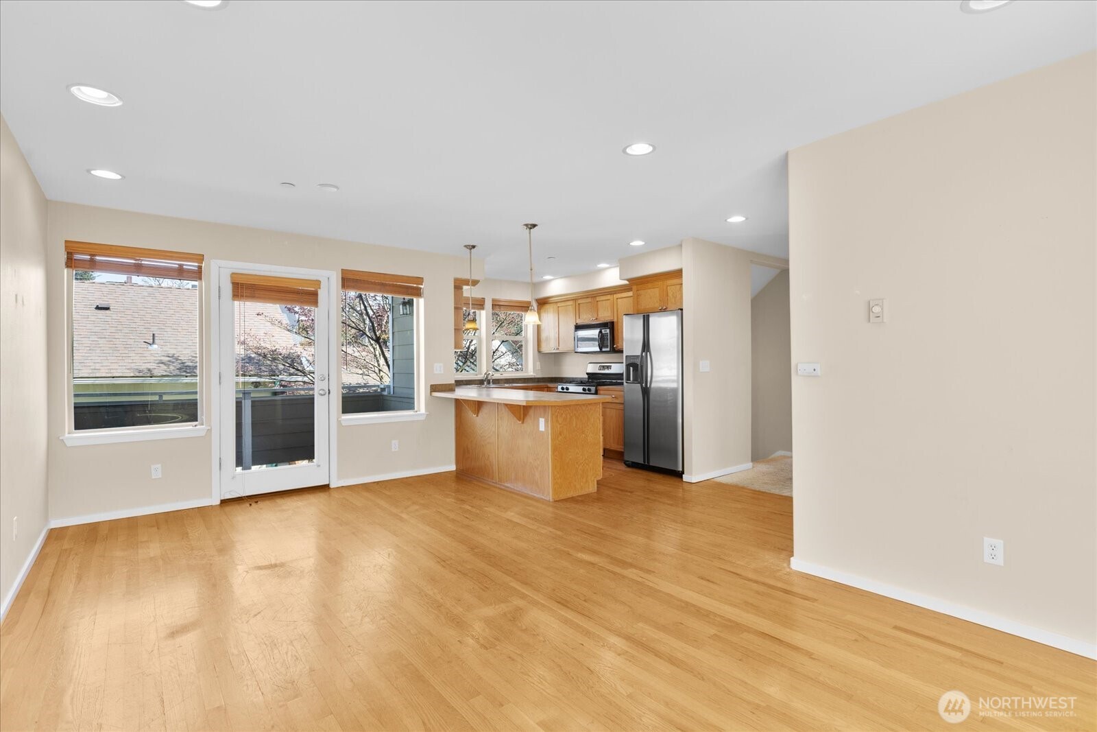 205 Avenue E B Property Photo 13