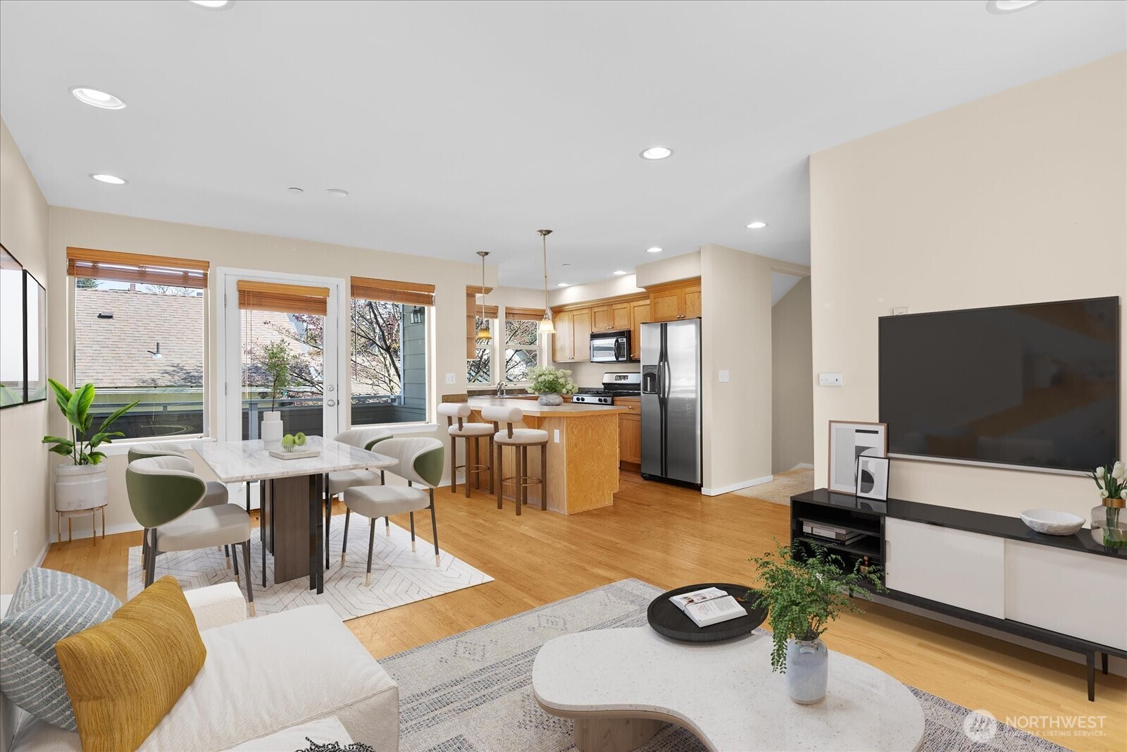 205 Avenue E B Property Photo 14