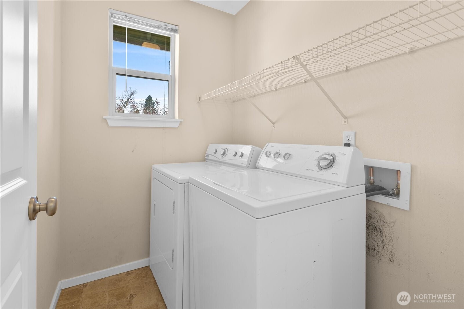 205 Avenue E B Property Photo 20