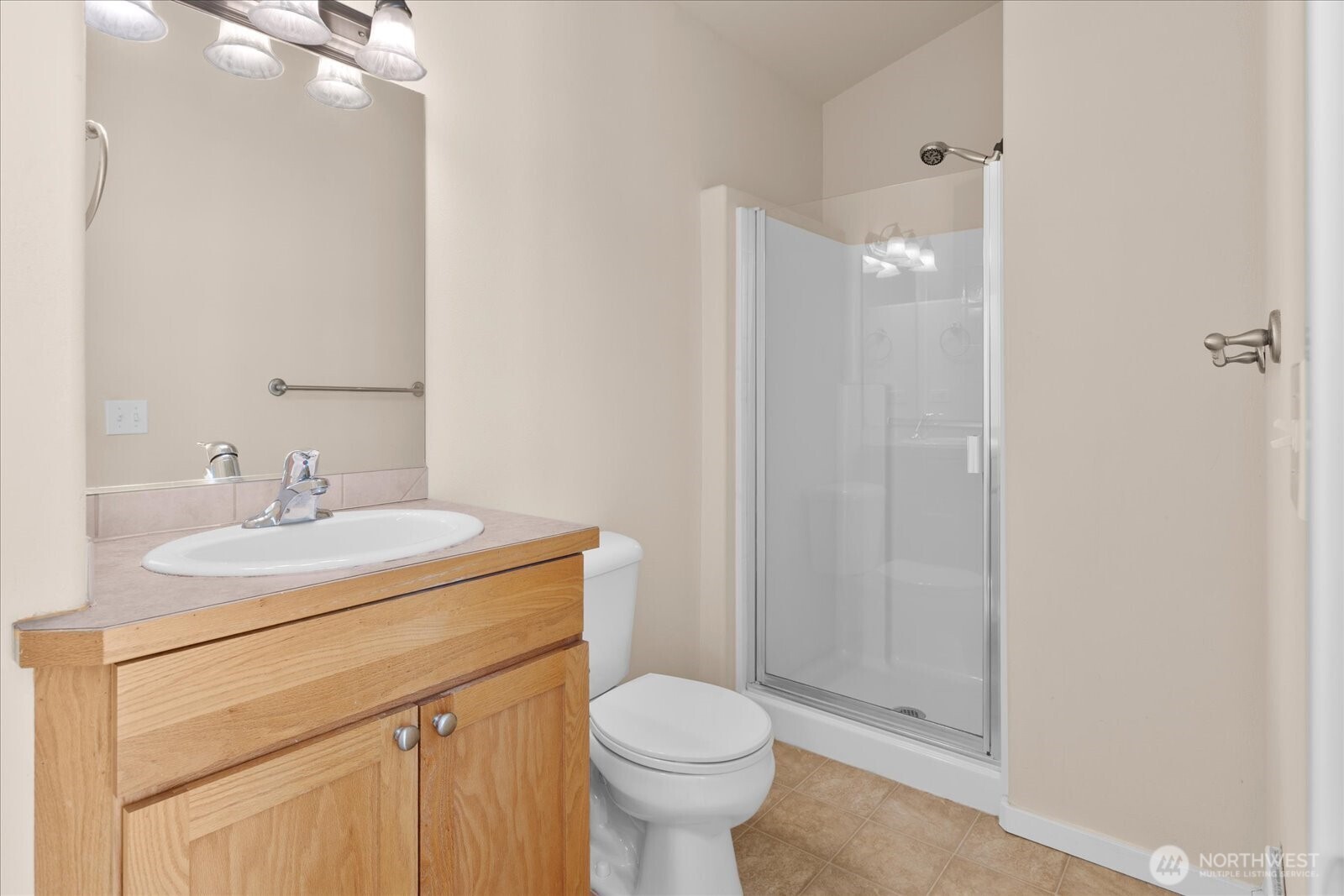 205 Avenue E B Property Photo 28